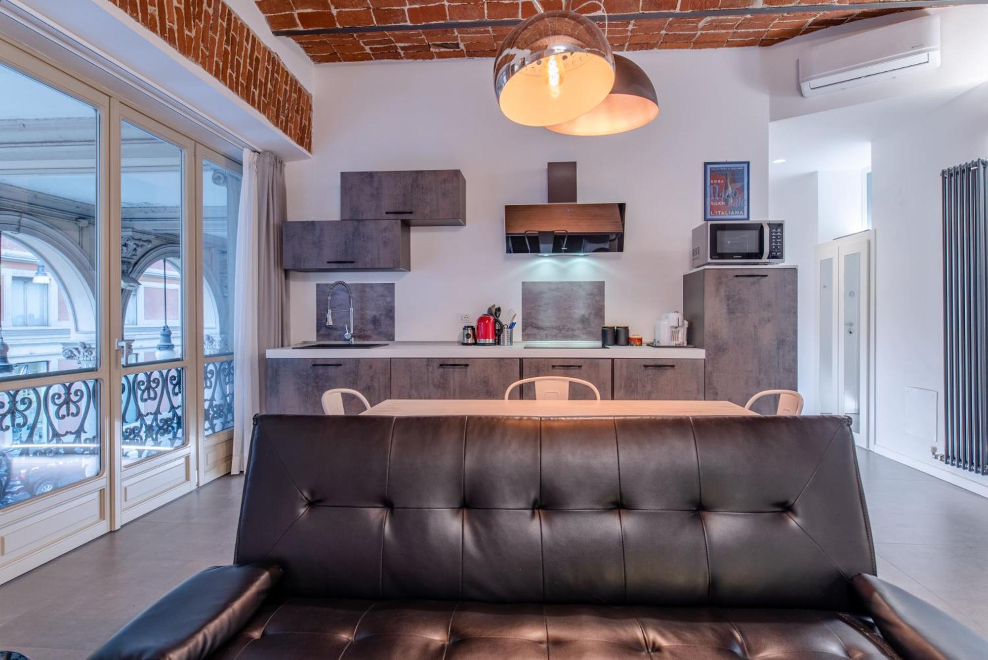 Suite & Queen Apartments Турин Екстер'єр фото