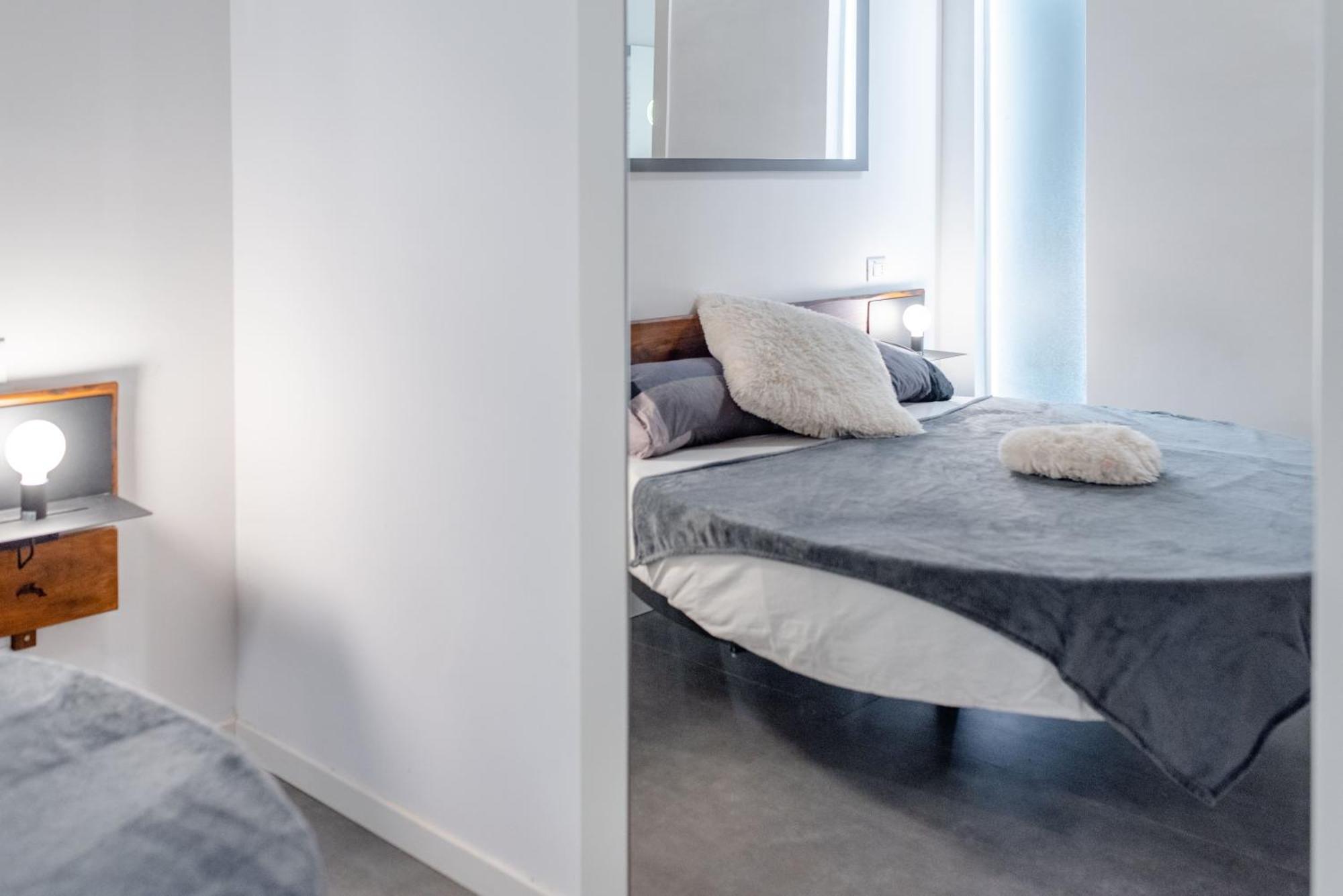 Suite & Queen Apartments Турин Екстер'єр фото