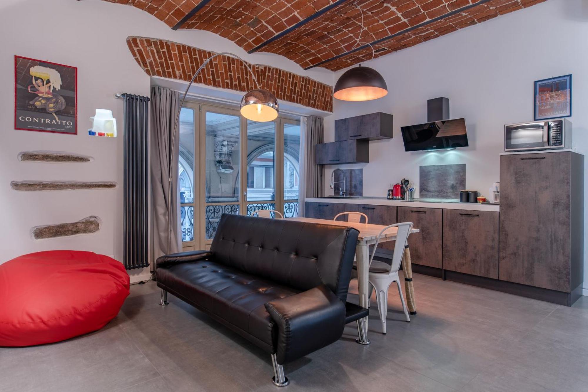 Suite & Queen Apartments Турин Екстер'єр фото