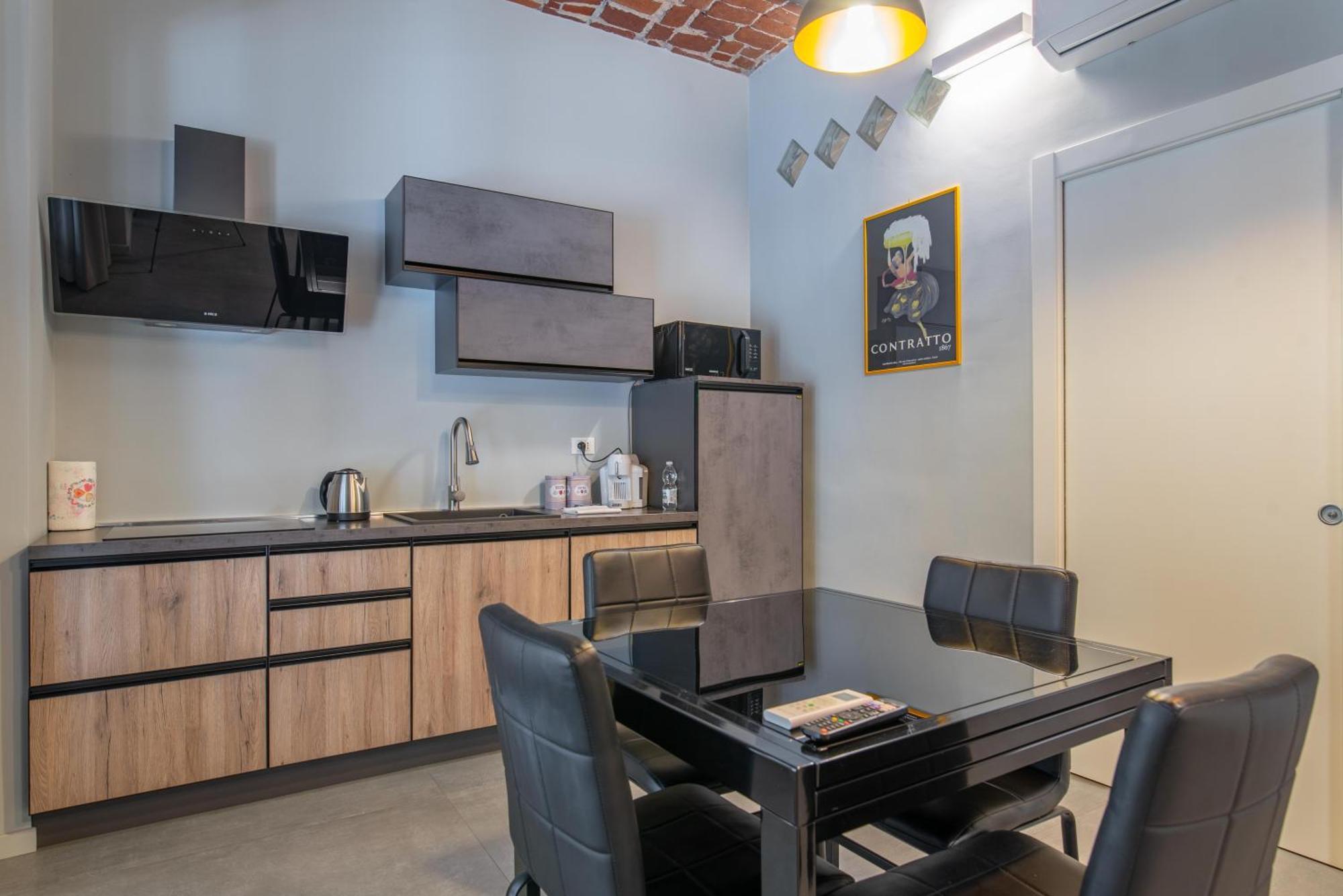 Suite & Queen Apartments Турин Екстер'єр фото