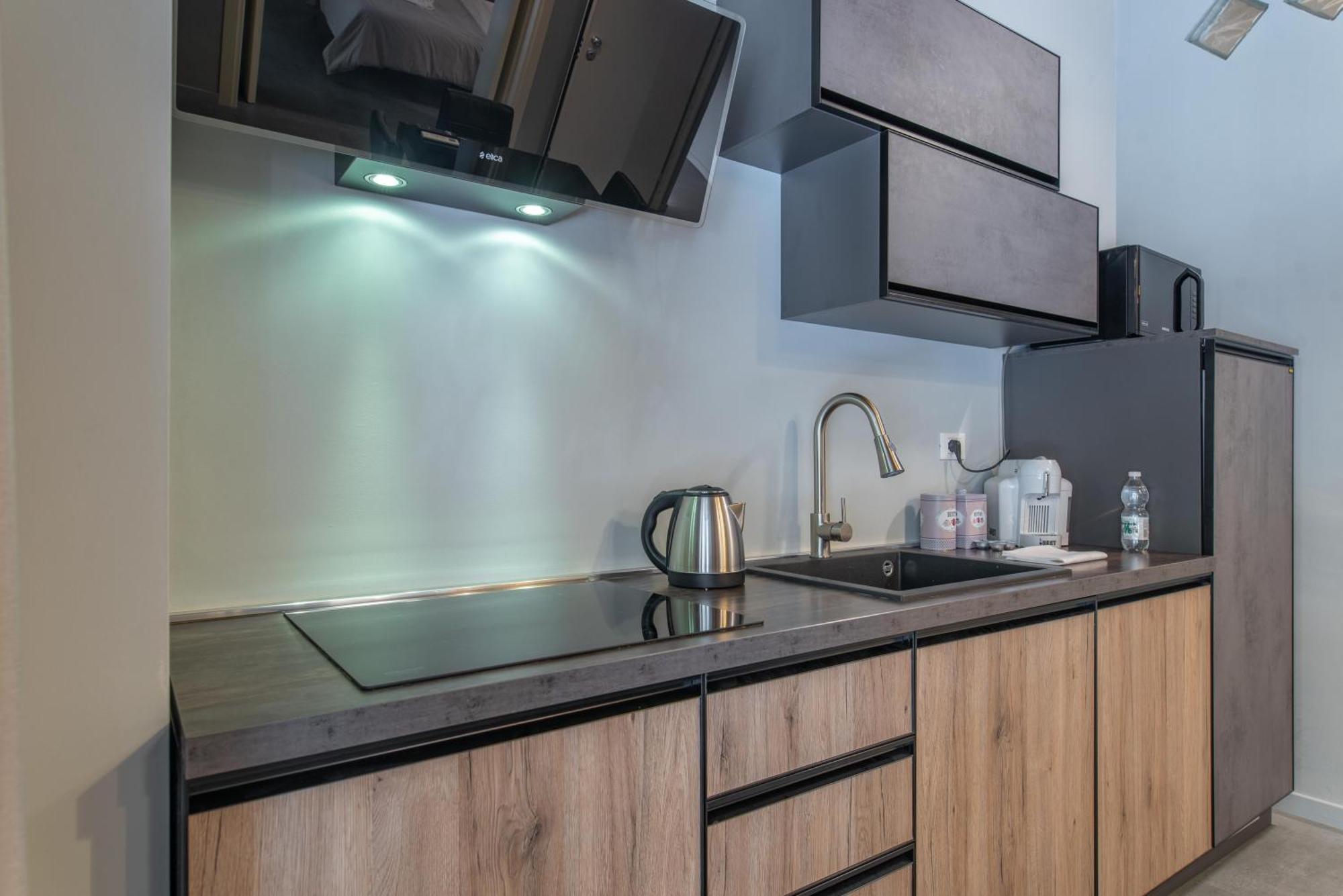 Suite & Queen Apartments Турин Екстер'єр фото
