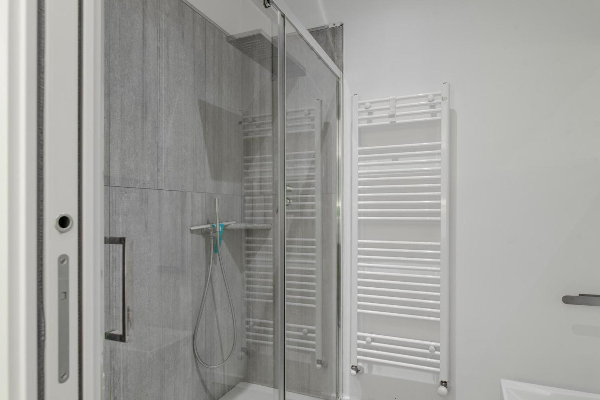Suite & Queen Apartments Турин Екстер'єр фото