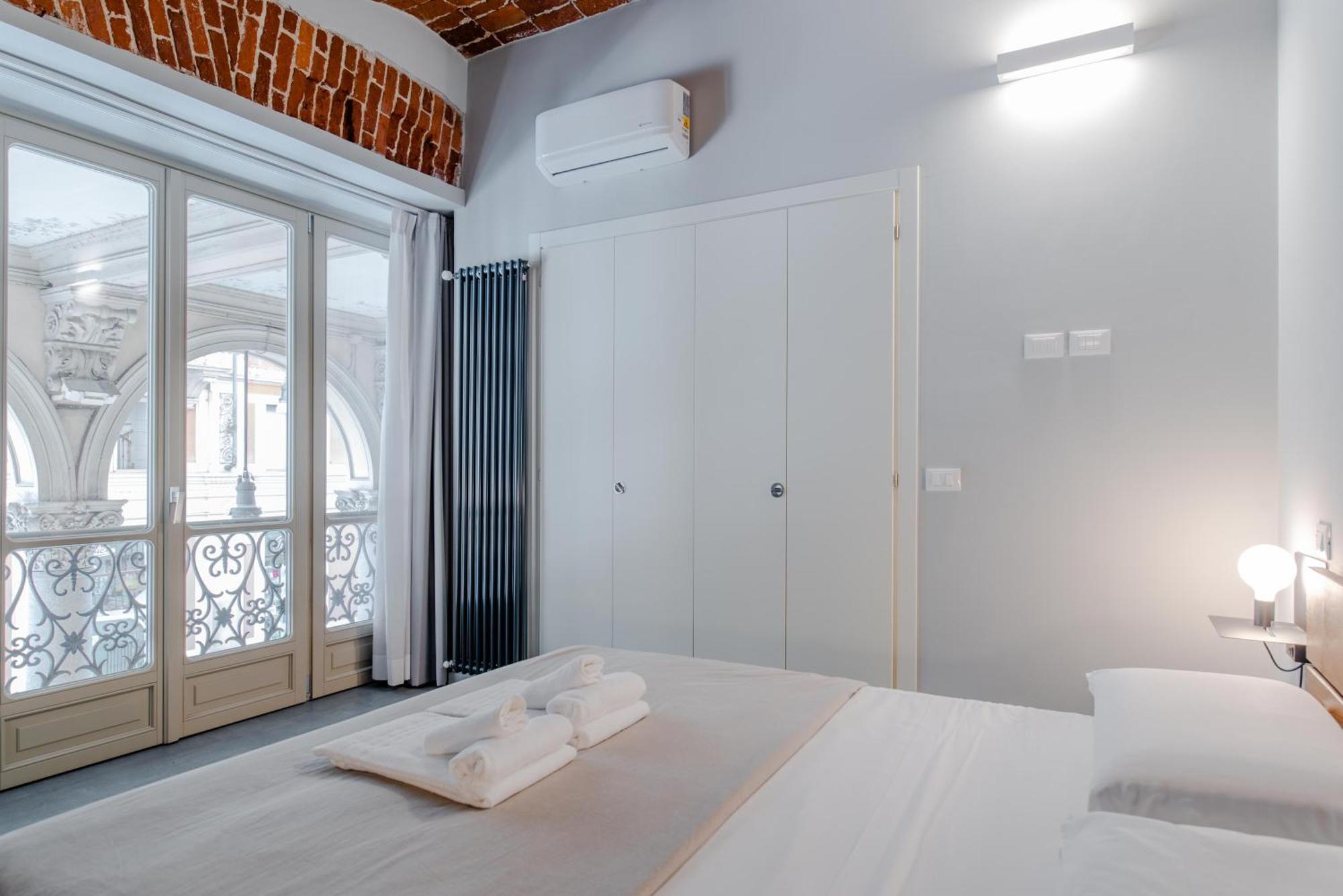 Suite & Queen Apartments Турин Екстер'єр фото